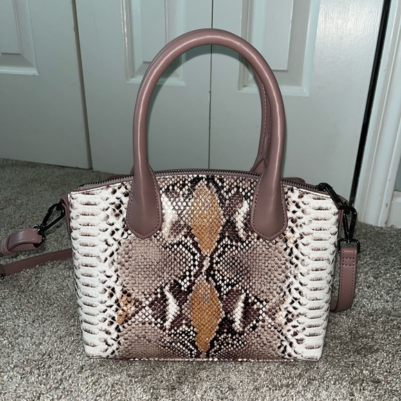 A New Day Small Mauve Snakeskin Crossbody Purse - Picture 4 of 9